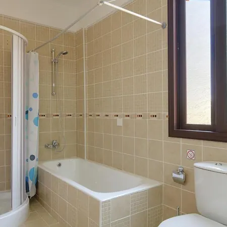Villa In Sleeps 9 Includes Swimming Pool Air Con And Wifi 9
